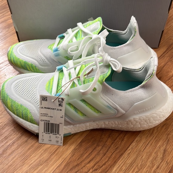Ultraboost 22 Women’s - Picture 4 of 4